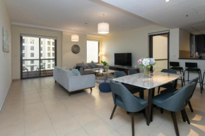Stylish JBR Apartment, Steps from the Beach